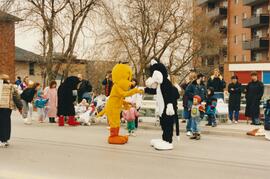 Sylvester and Tweety Bird at the Santa Claus Parade