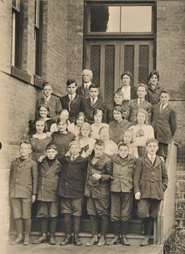 Bradford High School Students - 1919