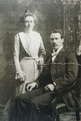 William M. & Mary Ethel Kneeshaw