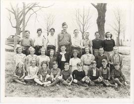Bond Head School, S.S. #5 Class Photo 1945-46