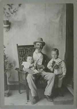Thomas Graham With His Grandchildren