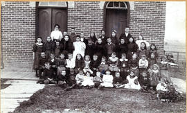 Bond Head Public School Class Photo 1896