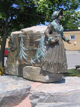 Elizabeth Gwillim Statue profile view